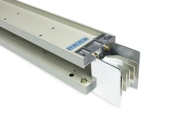 van het Lage Voltagebusway van 250A 400V 50HZ Busbar van de het Systeemsandwich Trunking Systeem