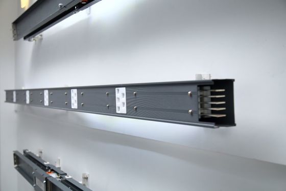 CEI 61439-1 die IP54 380V 63A Elektrobusway-Systeemkoper en Aluminiumbar aansteken